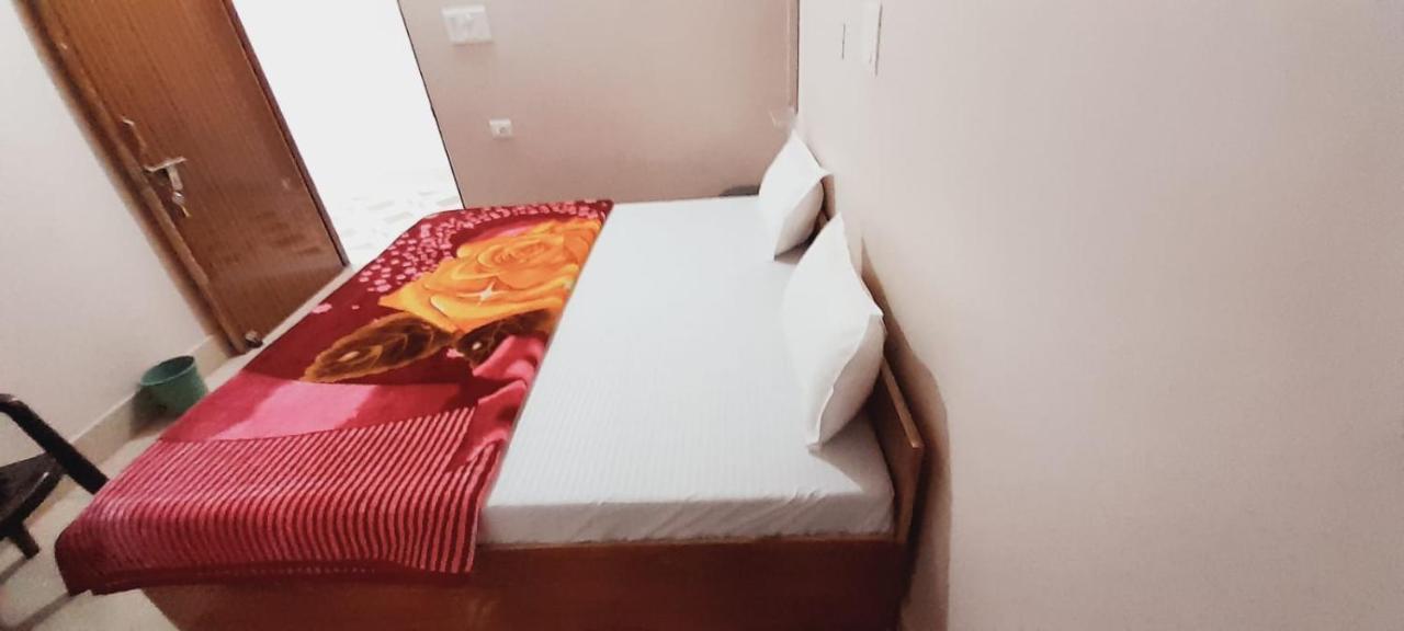 Monika Home Stay Rishīkesh Eksteriør billede