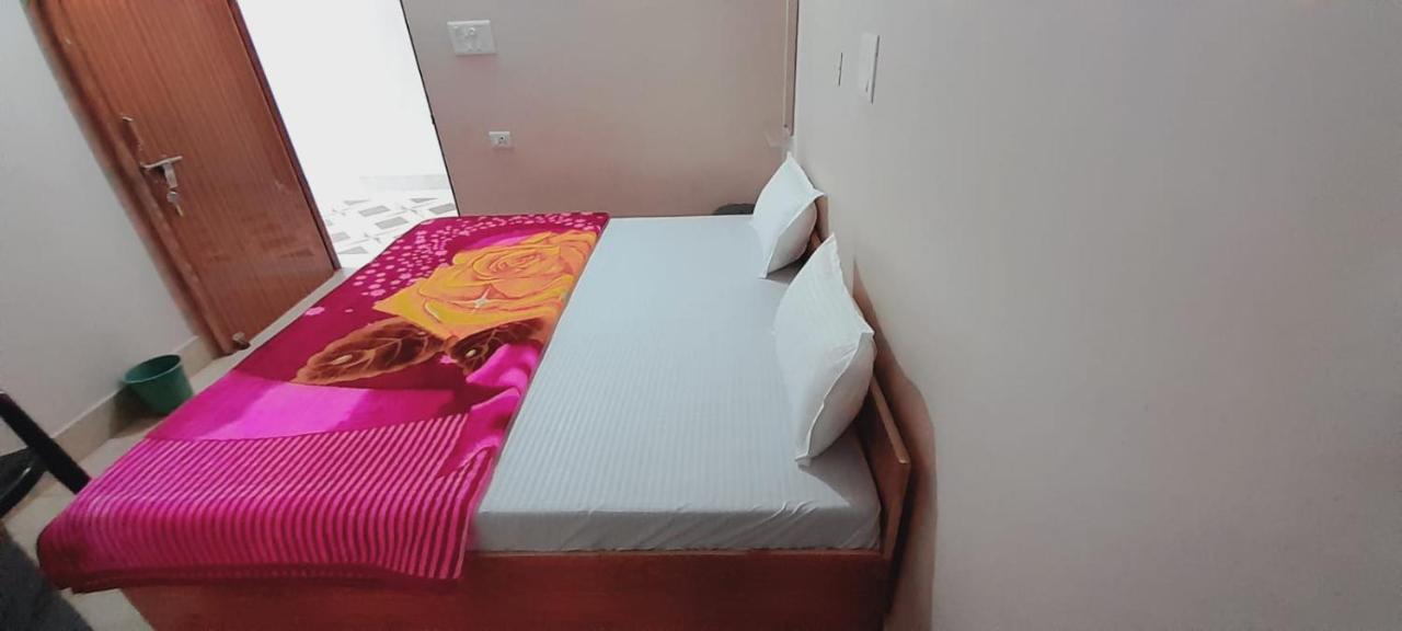 Monika Home Stay Rishīkesh Eksteriør billede